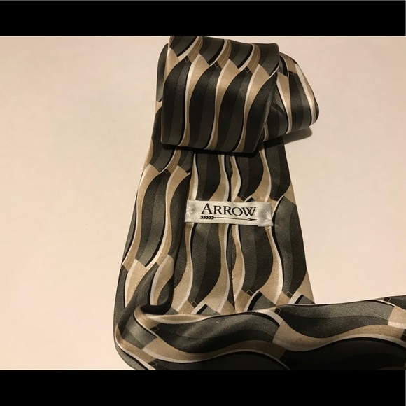 Arrow Men’s Tie.Multi-Green ,gold, white - Picture 4 of 4